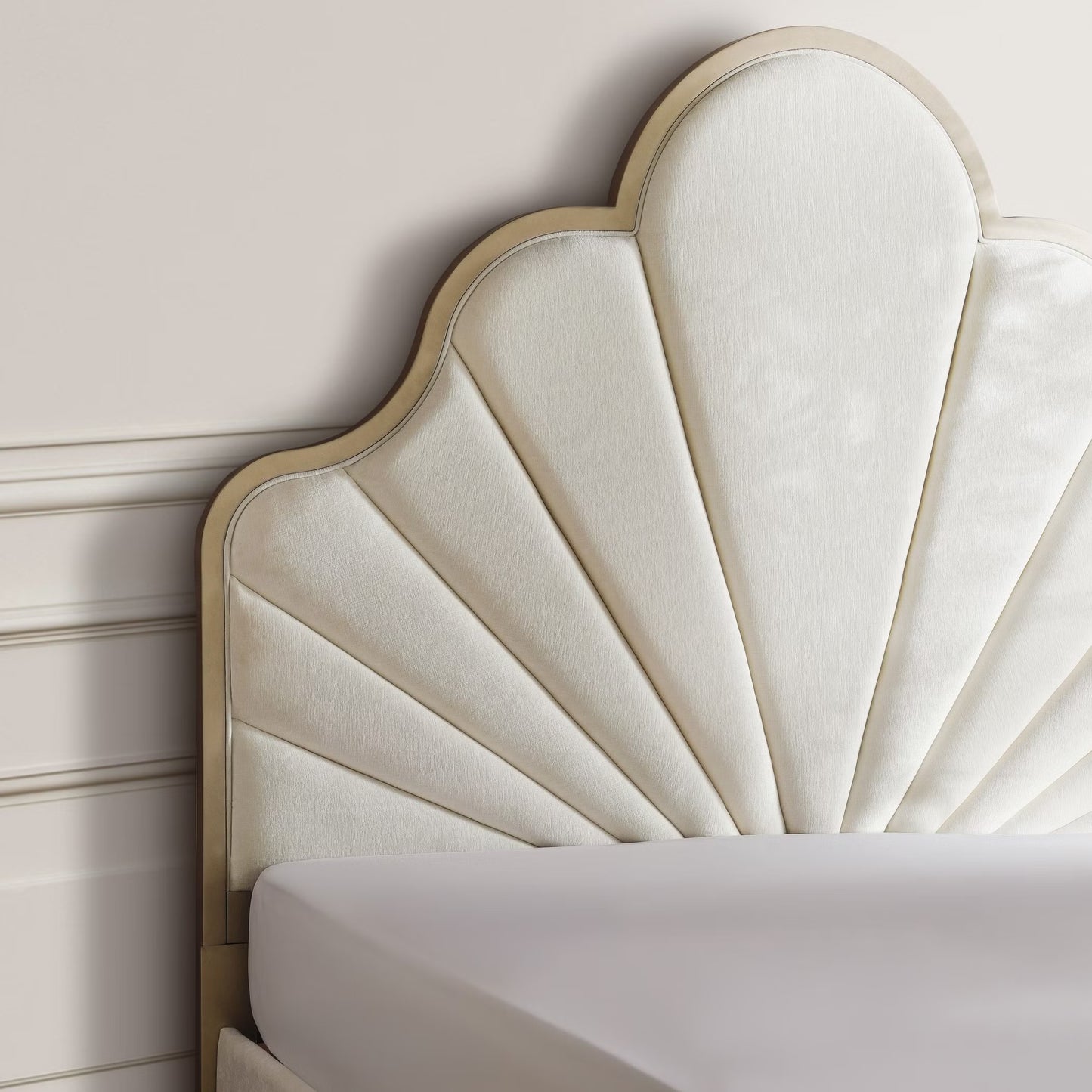 طقم غرفة نوم كلاسيكي من 5 قطع 180x200 سم - شامبانيا 