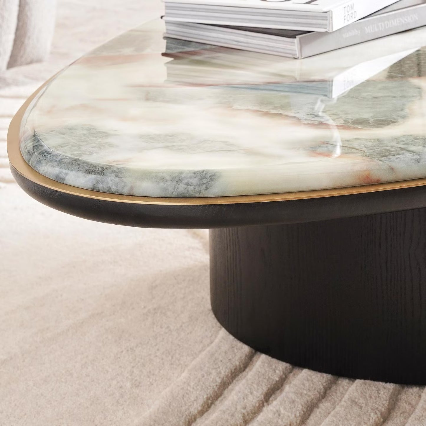طاولة قهوة أرسون رخامية كبيرة - بني ذهبي 