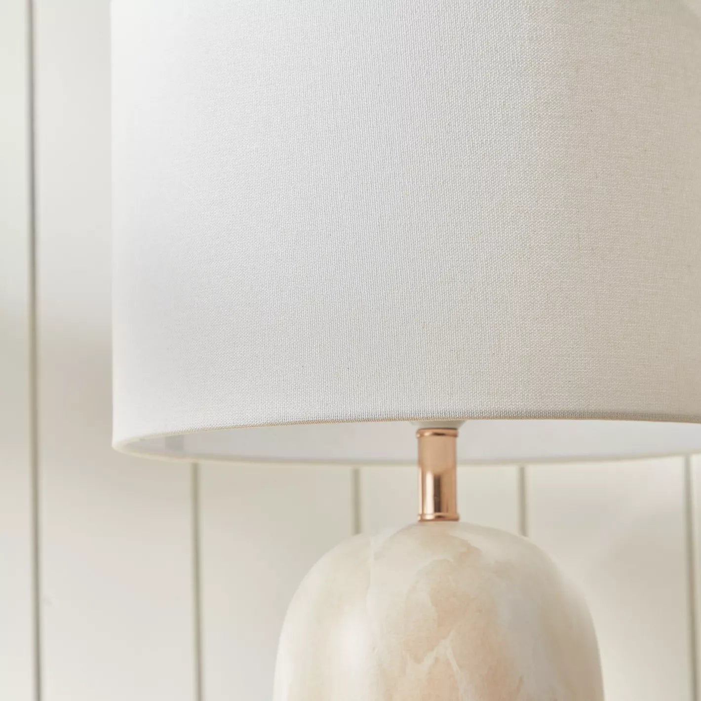 Cynia Ceramic Table Lamp - 58 cm