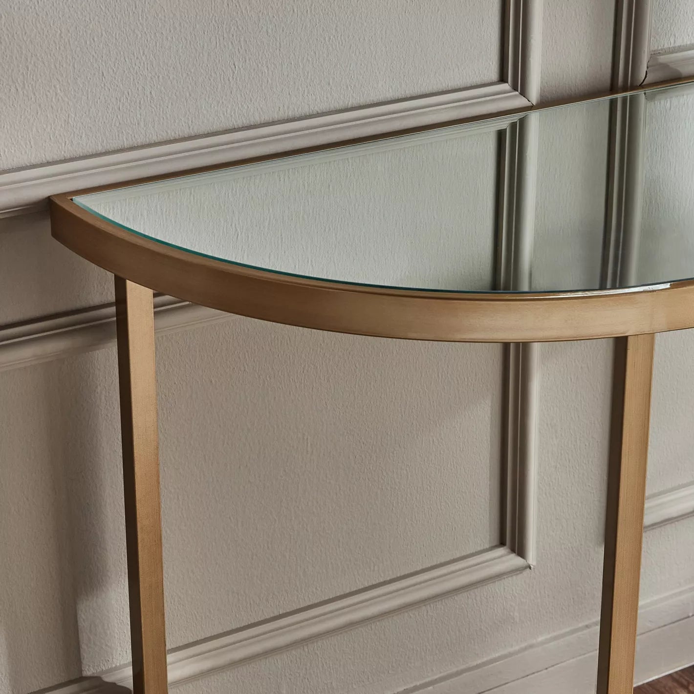 طاولة وحدة التحكم نيتو مع مرآة