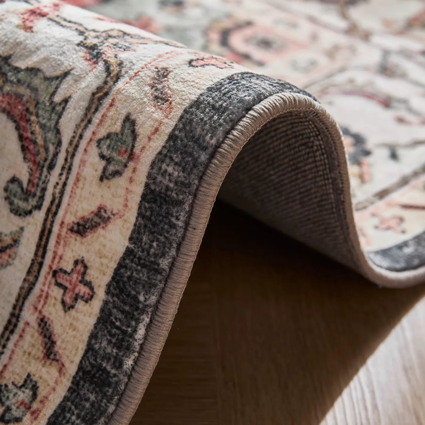 Aizia Rug - 200x290 cm