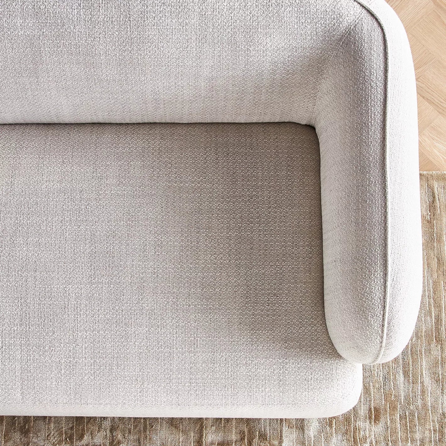 أريكة رون فرينش القماشية ثلاثية المقاعد