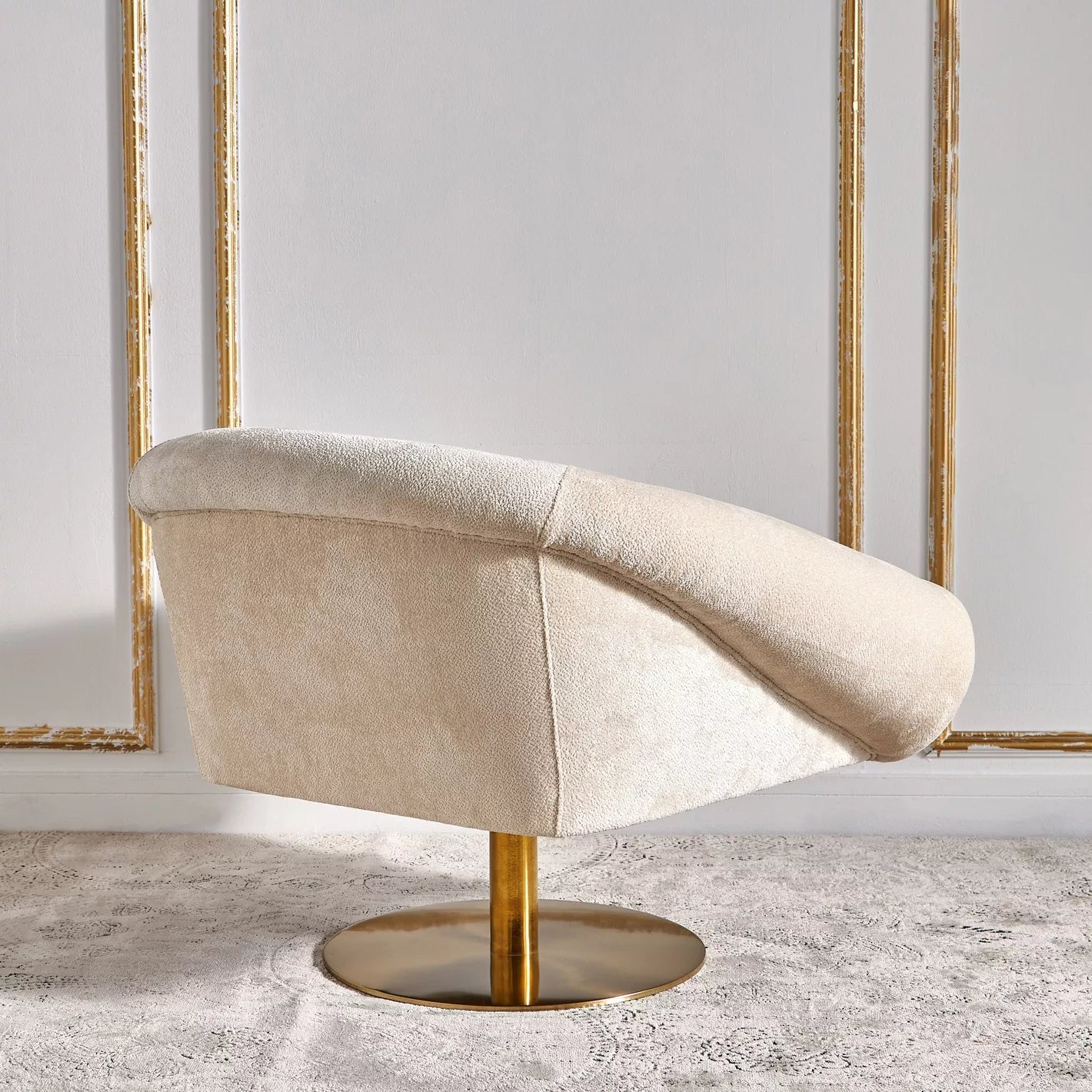 كرسي فارس الدوار