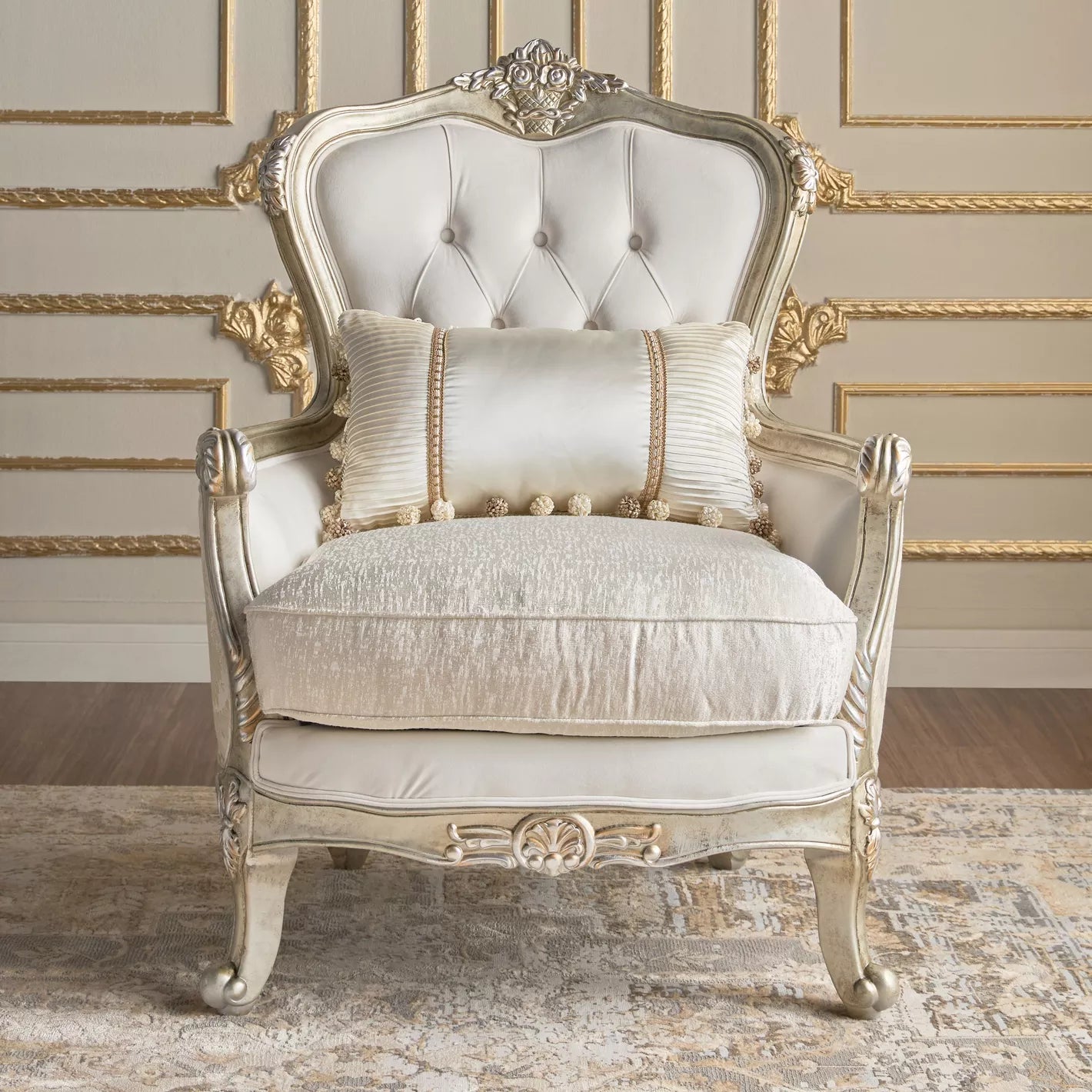 كرسي سوليفان المخملي