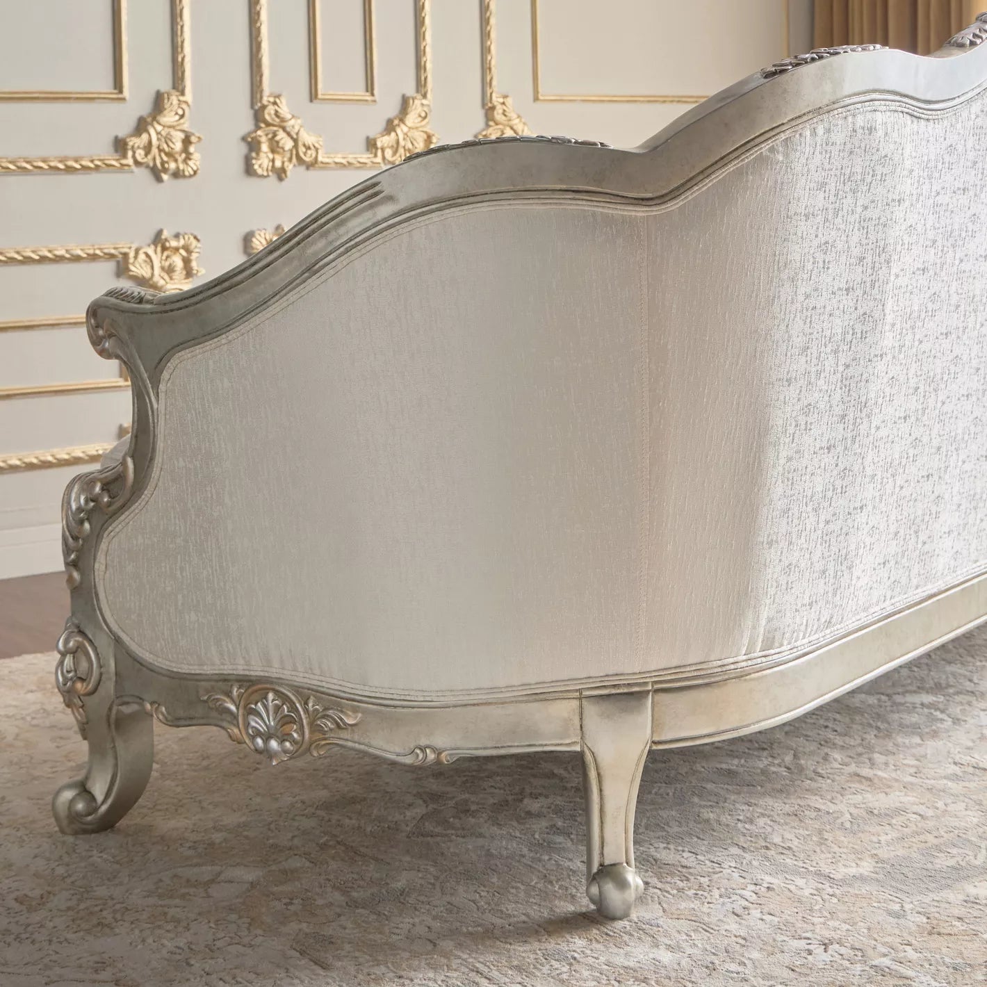 أريكة مخملية كلاسيكية بأربعة مقاعد