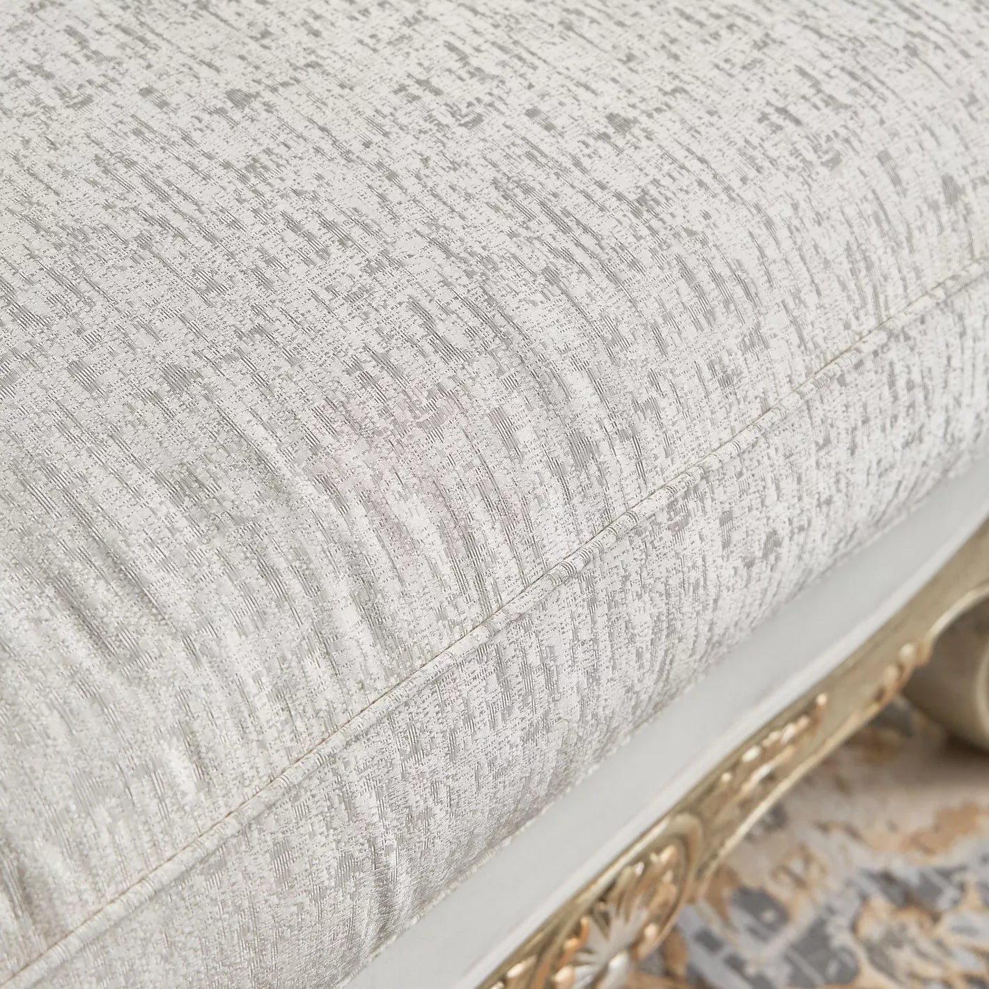 أريكة مخملية كلاسيكية بأربعة مقاعد