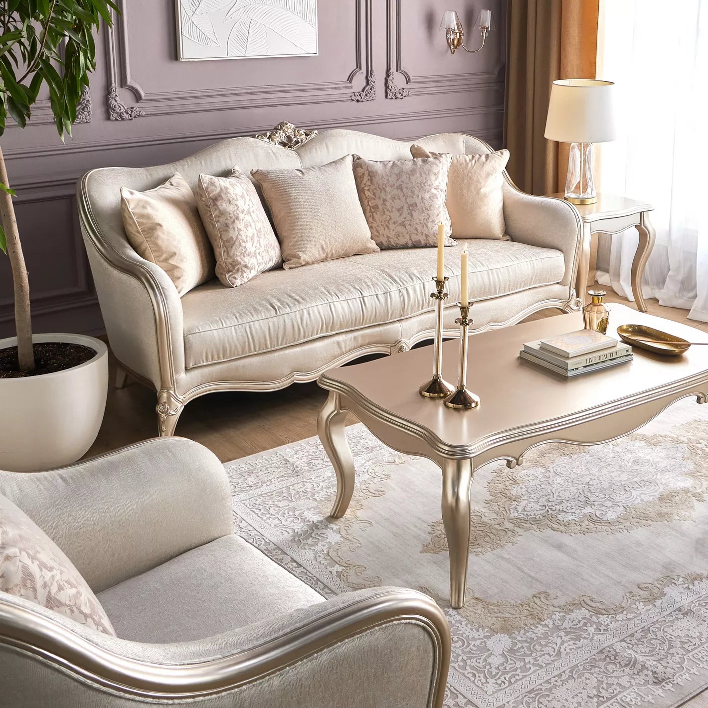 أريكة كلاسيكية من القماش بثلاثة مقاعد