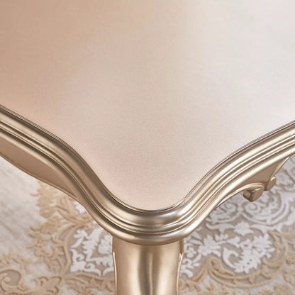 طاولة قهوة كلاسيكية