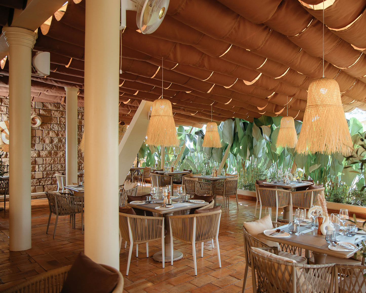 RESTAURANT DESIGN SOURCING