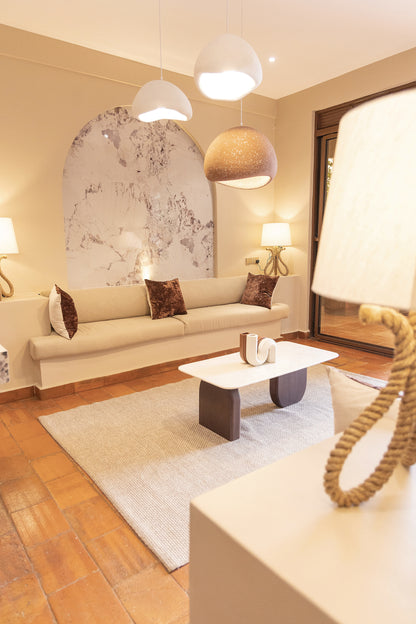 BOUTIQUE HOTEL LOBBY DESIGN SOURCING