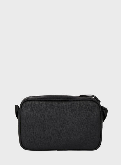 حقيبة غسيل بشعار تومي هيلفيغر 