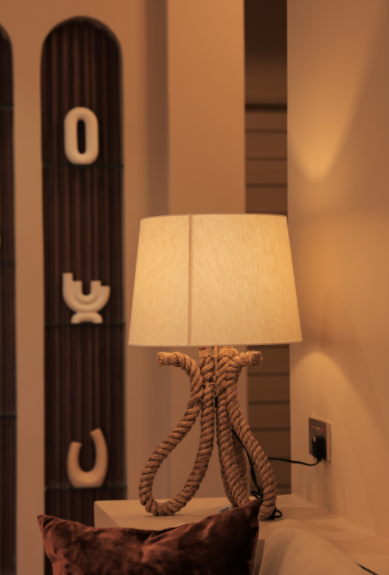 BOUTIQUE HOTEL RECEPTION AND LOBBY SOURCING