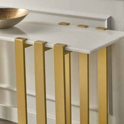 Tlee Console Table with Mirror