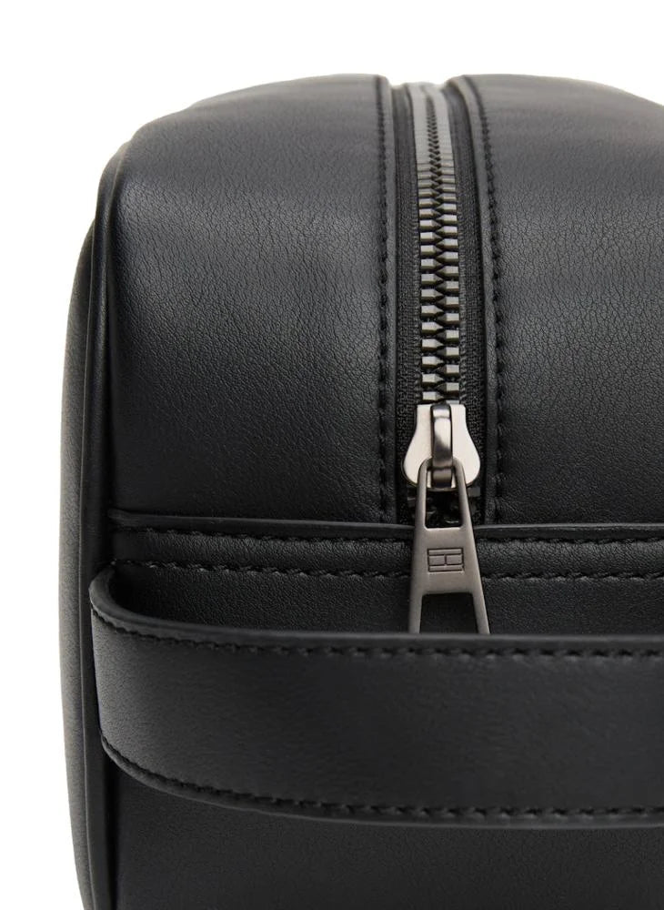 حقيبة أدوات الزينة TOMMY HILFIGER كاجوال بسحاب 